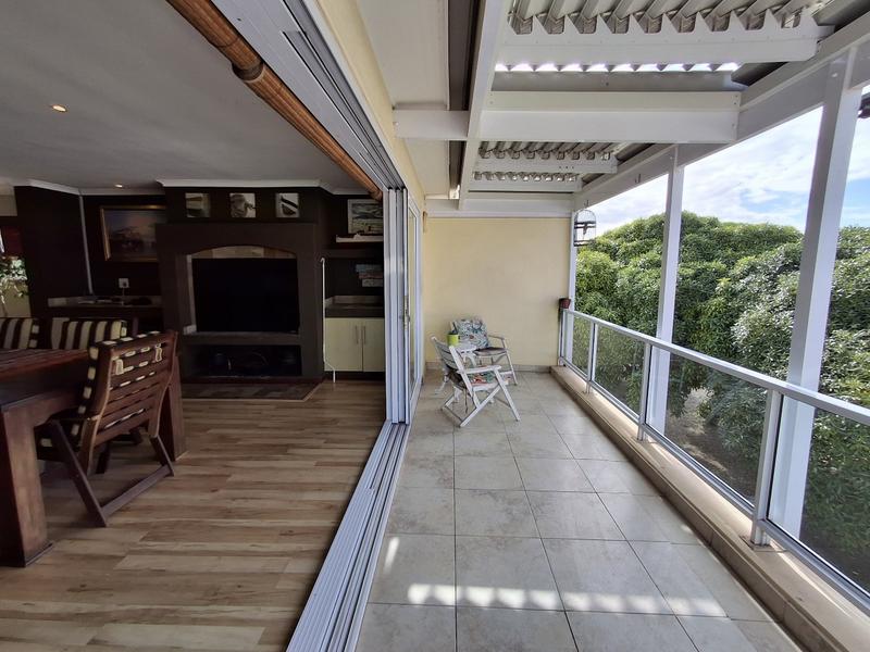 3 Bedroom Property for Sale in Hannasbaai Western Cape